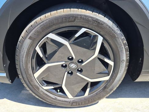 Used 2024 Hyundai Ioniq 5 SE RWD image 15
