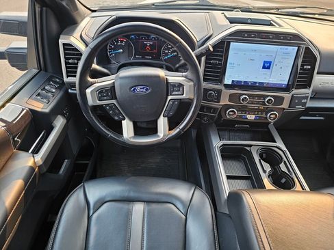 Certified 2022 Ford F450 Platinum w/ FX4 Off-Road Package image 15