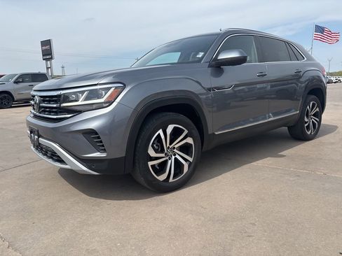 Used 2023 Volkswagen Atlas Cross Sport SEL image 2