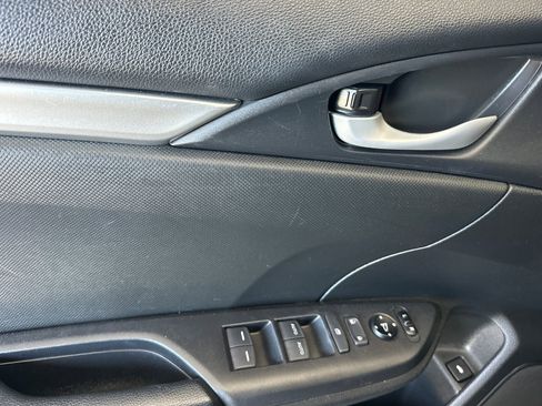 Used 2020 Honda Civic Sport image 11