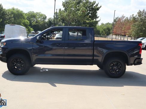 Used 2022 Chevrolet Silverado 1500 ZR2 w/ Technology Package AWD/4WD image 7