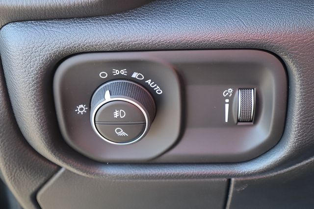 New 2026 RAM 2500 Warlock AWD/4WD image 14