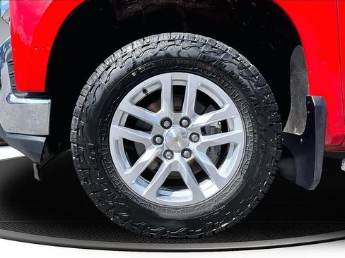 Used 2021 Chevrolet Silverado 1500 LT AWD/4WD image 35