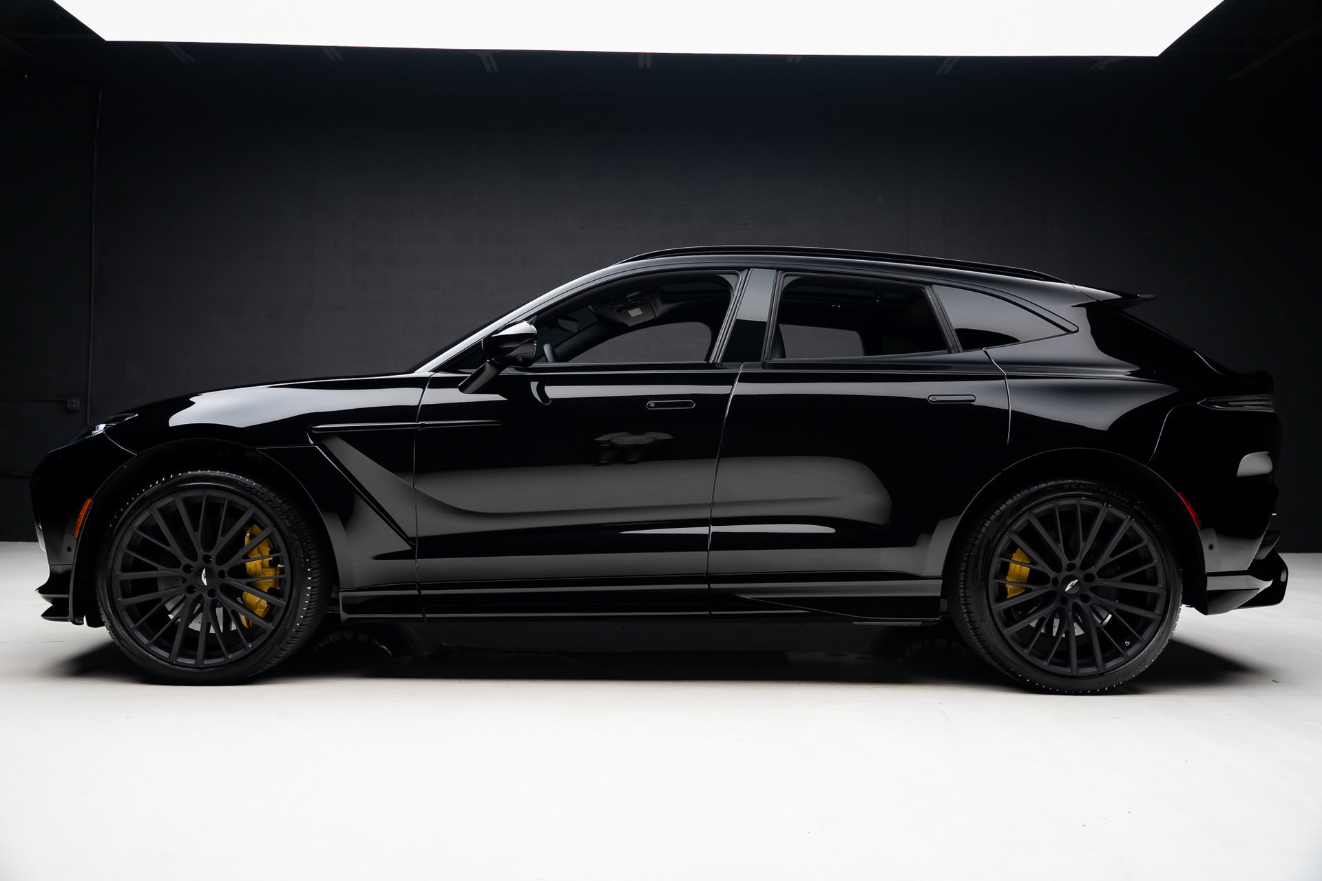 Used 2024 Aston Martin DBX 707 AWD/4WD image 17