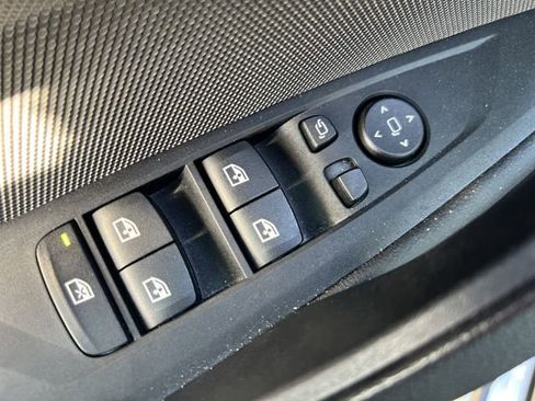 Certified 2025 BMW 430i w/ Premium Package image 17