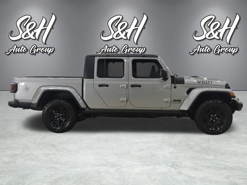 Used 2021 Jeep Gladiator Willys image 19