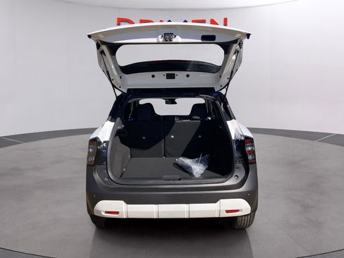 New 2026 Nissan Kicks SV image 36