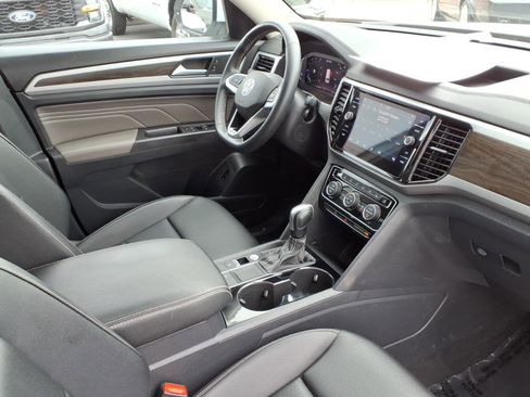 Used 2023 Volkswagen Atlas SE FWD image 10