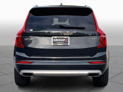 Used 2021 Volvo XC90 T5 Momentum w/ Protection Package Premier image 4