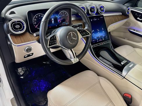 Used 2022 Mercedes-Benz C 300 Sedan w/ Exclusive Trim Package image 23