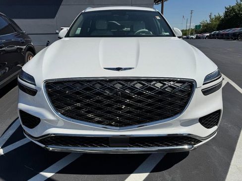 Certified 2026 Genesis GV70 2.5T Advanced AWD/4WD image 2