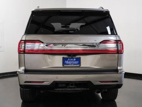 Used 2020 Lincoln Navigator 2WD image 10