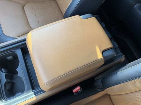 Used 2020 Land Rover Defender 110 X image 25