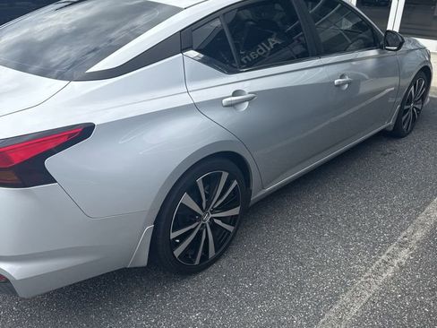 Used 2022 Nissan Altima 2.5 SR image 4