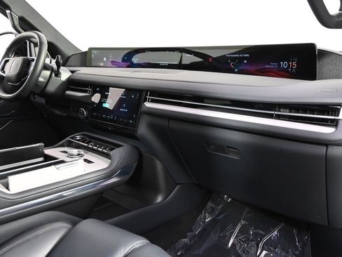 New 2025 Lincoln Navigator Reserve w/ Jet Appearance Package image 15