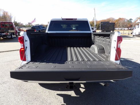 Used 2024 Chevrolet Silverado 2500 W/T w/ WT Convenience Package image 51