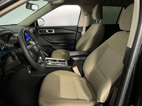Used 2024 Ford Explorer 2WD image 21