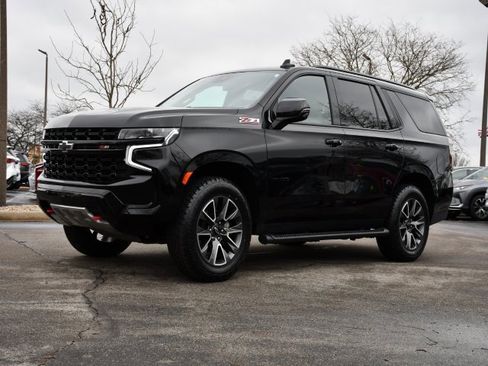 Used 2023 Chevrolet Tahoe Z71 w/ Luxury Package image 3