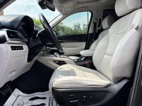 Used 2022 Kia Telluride SX w/ SX Prestige Package AWD/4WD image 10