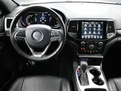 Used 2019 Jeep Grand Cherokee Limited image 6