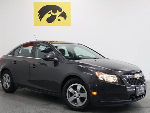 Used 2014 Chevrolet Cruze LT image 2