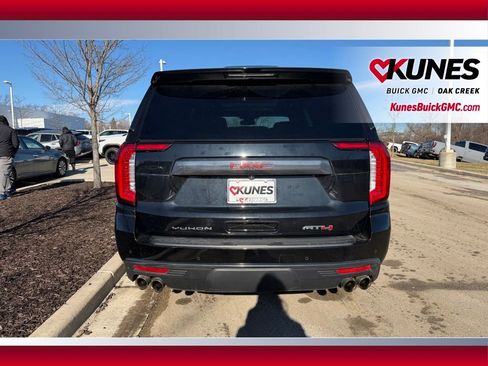 Used 2023 GMC Yukon XL AT4 image 5