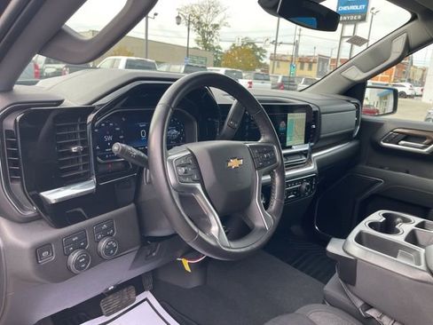 Used 2022 Chevrolet Silverado 1500 LT image 15