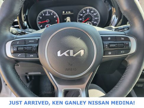 Used 2024 Kia K5 GT-Line image 12