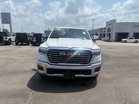 Used 2025 RAM 1500 Laramie AWD/4WD image 2