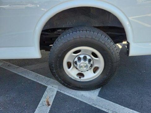 Used 2023 Chevrolet Express 2500 w/ Driver Convenience Package RWD image 28