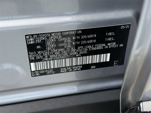 Used 2025 Toyota RAV4 XSE w/ Advanced Technology Package image 39