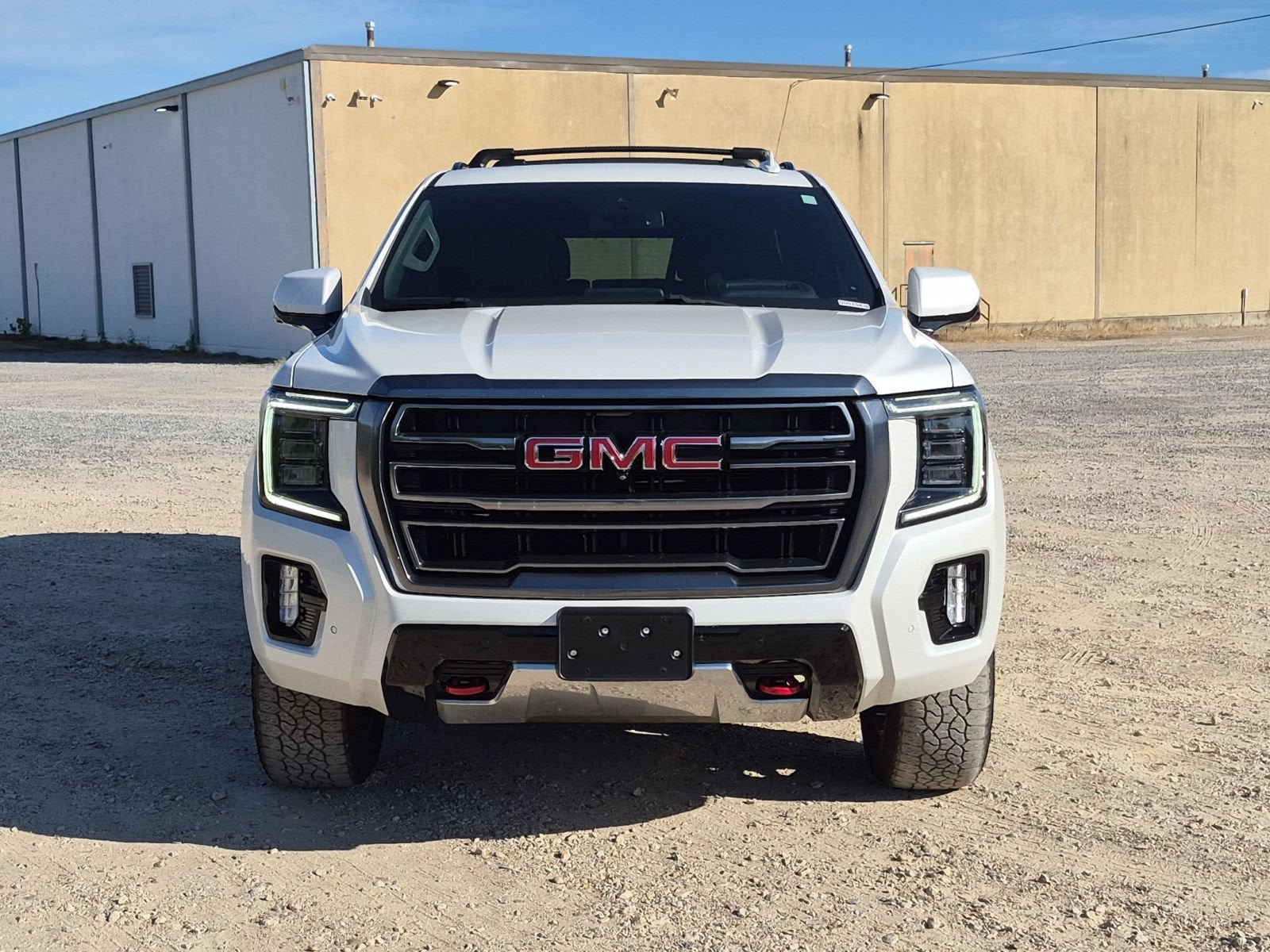 Used 2023 GMC Yukon AT4 w/ Technology Package AWD/4WD image 9