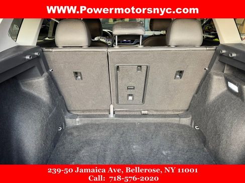 Used 2024 Volkswagen Taos SE image 27