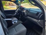 Used 2013 Toyota Tacoma 4x4 Access Cab image 6