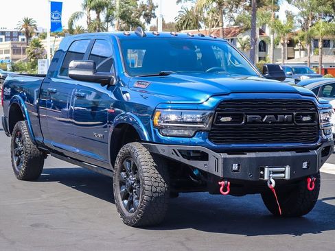 Used 2022 RAM 2500 Limited AWD/4WD image 2