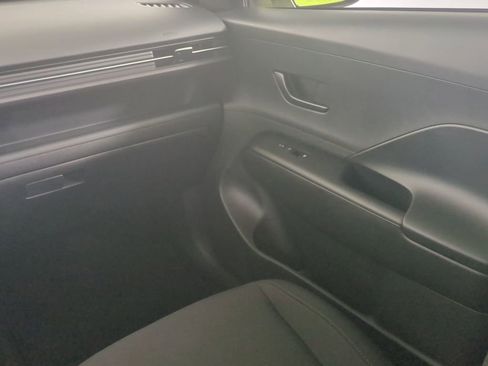 Certified 2025 Hyundai Kona SEL image 19