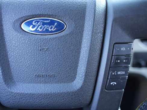 Used 2014 Ford F150 FX4 w/ Equipment Group 402A Luxury image 34