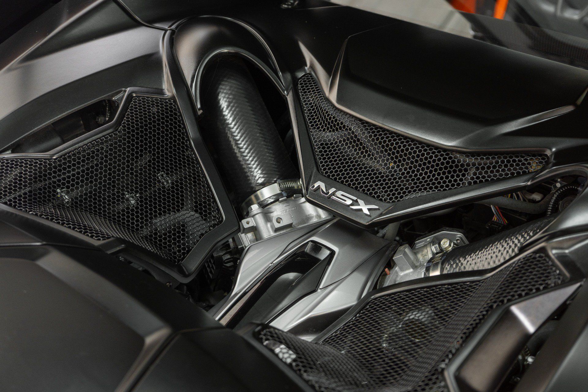Used 2019 Acura NSX AWD/4WD image 41