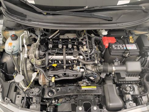 Used 2020 Nissan Versa SR w/ Convenience Package FWD image 30