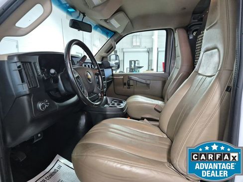 Used 2021 Chevrolet Express 3500 Extended w/ Driver Convenience Package RWD image 13
