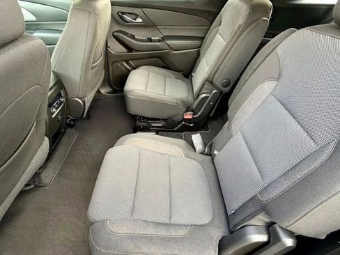 Used 2018 Chevrolet Traverse LT AWD/4WD image 13