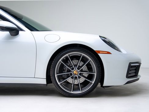 Used 2020 Porsche 911 Carrera image 21