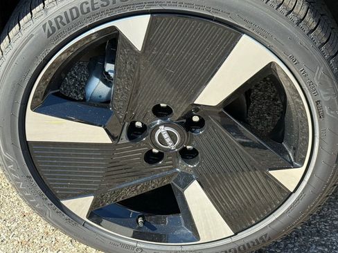 New 2026 Nissan Kicks SR w/ Cold Weather Package image 9