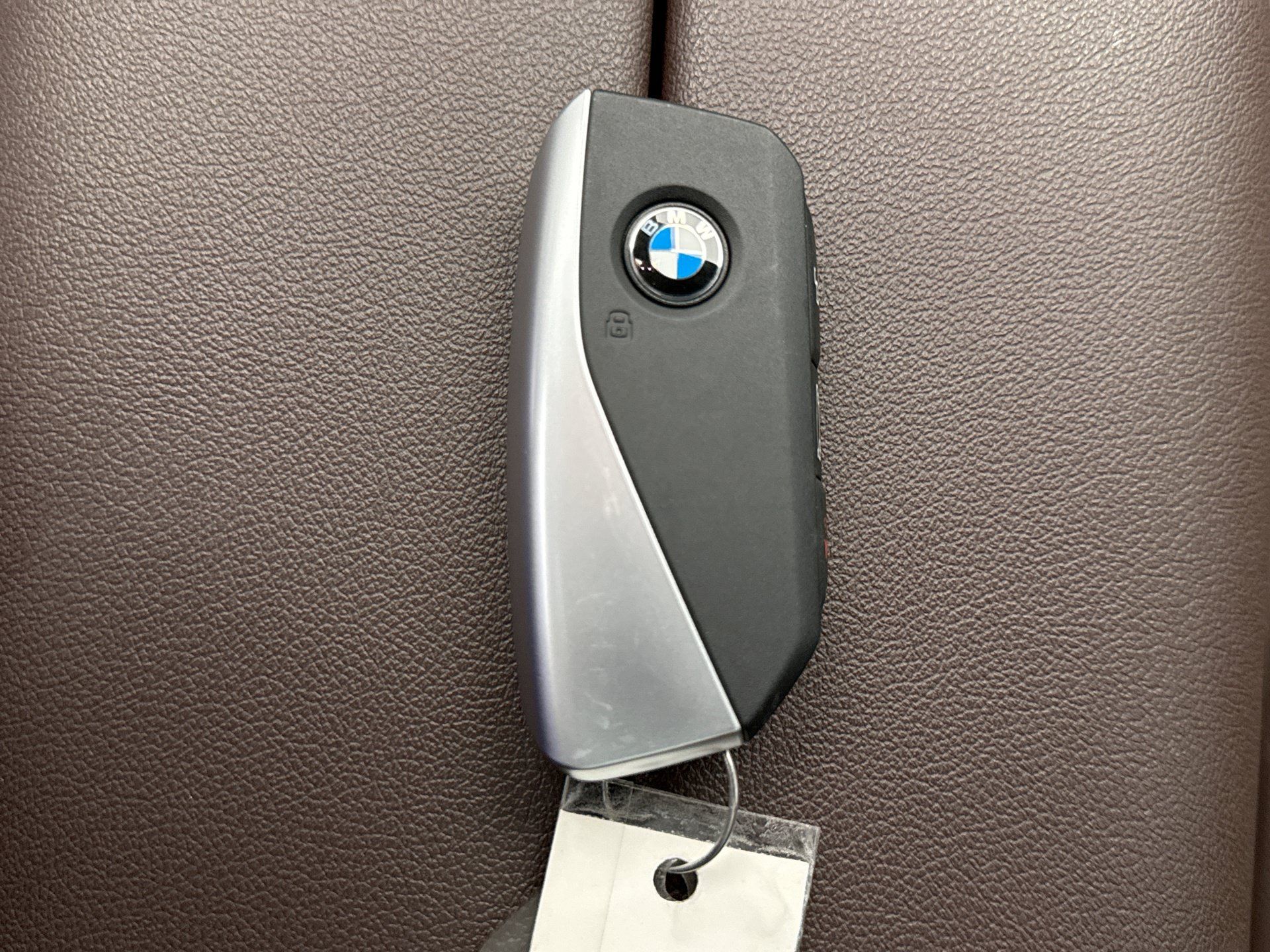 Used 2025 BMW iX xDrive50 w/ Premium Package AWD/4WD image 20