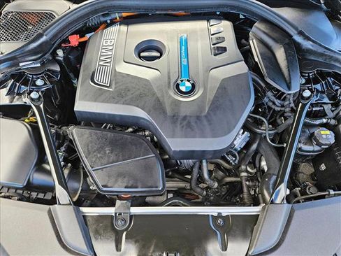 Used 2018 BMW 530e image 21
