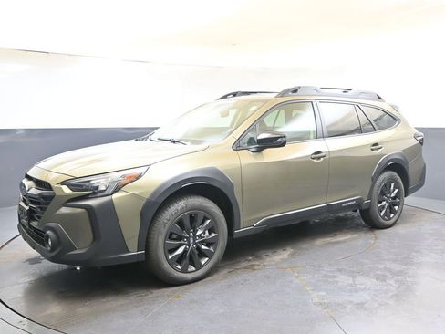 Certified 2025 Subaru Outback Onyx Edition image 2