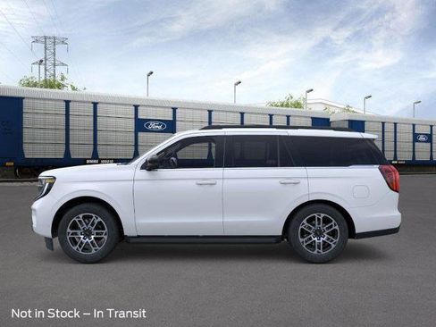 New 2025 Ford Expedition Active image 3
