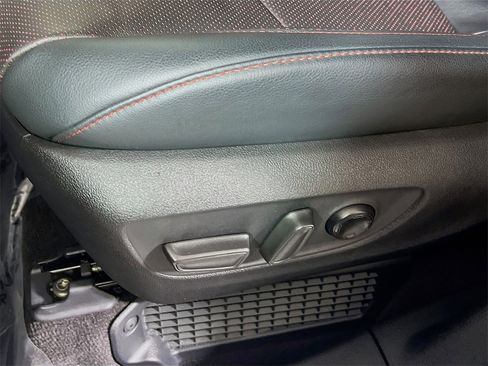 Certified 2025 Toyota Sienna XSE w/ XSE Premium Package image 18