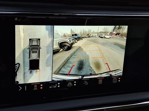 Used 2025 GMC Sierra 1500 AT4X image 19