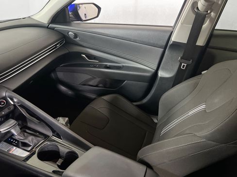 Used 2023 Hyundai Elantra SEL w/ Convenience Package FWD image 23